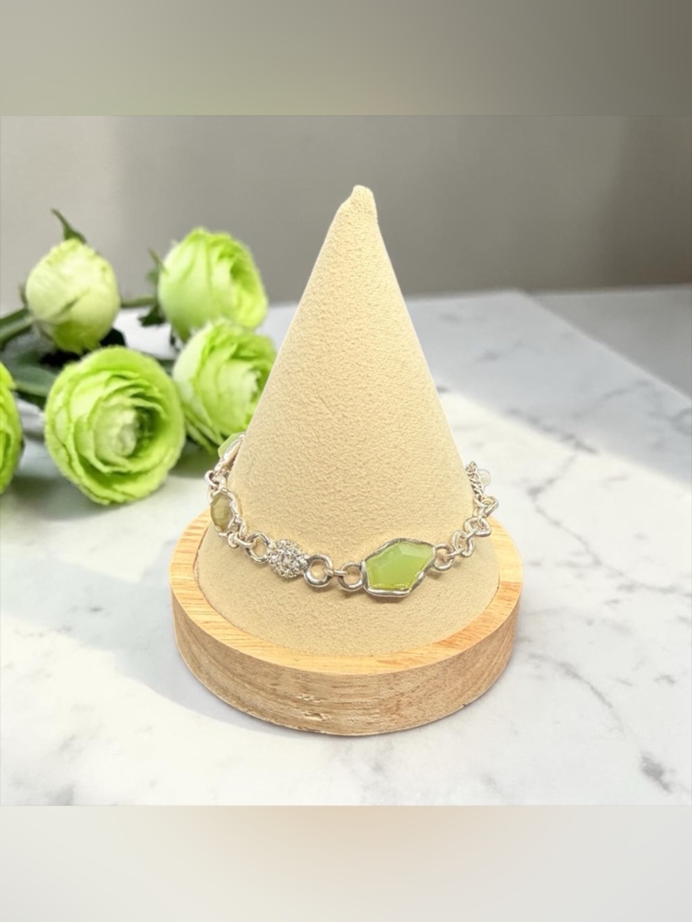 Avon Silver-Tone Bracelet with Lime Green and Pale Yellow Stones - Picture 4 of 14